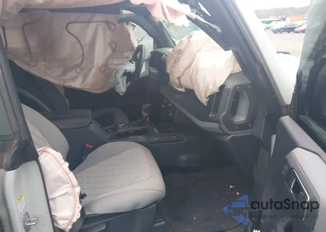 2022 Ford Bronco z USA, uszkodzony, nr VIN 1FMDE5BH9NLB39693